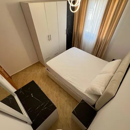 Ferra Apartamento Durrës